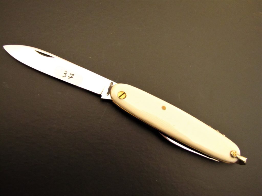 Coffret LAGUIOLE 6 couteaux à huitre 14,8cm - couteau compact