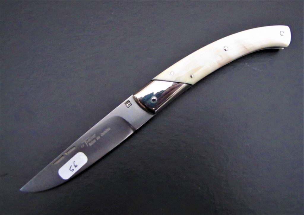 couteau de boucher Georges de 17cm , en noyer, original, fabrication  française